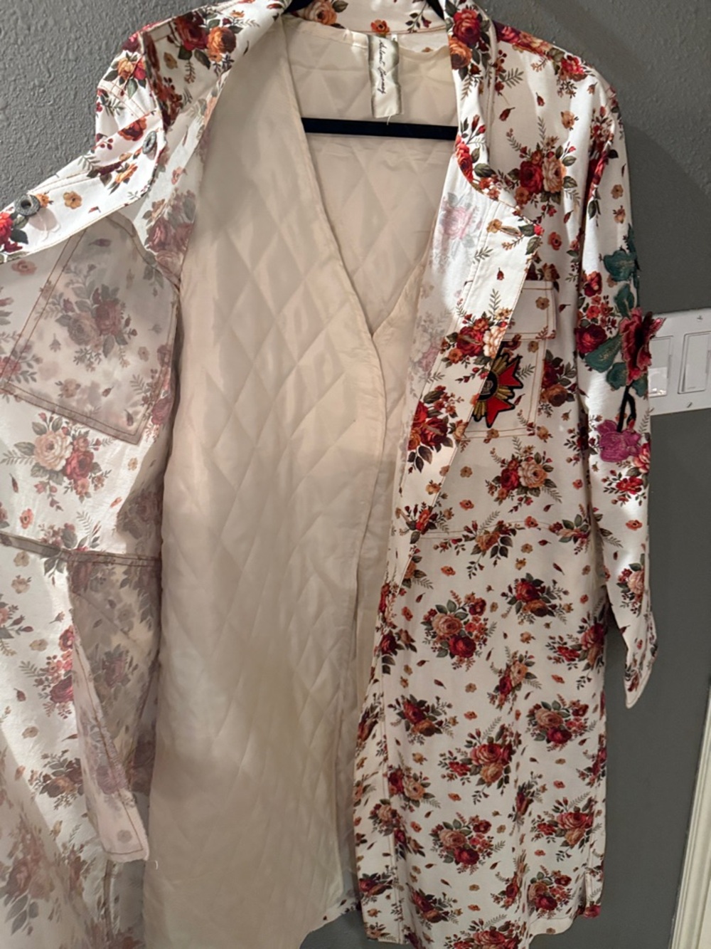 Floral Button-Up coat jacket  with Patch - Picture 3 of 4